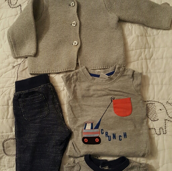 Baby boy bundle of Clothes - Picture 5 of 8